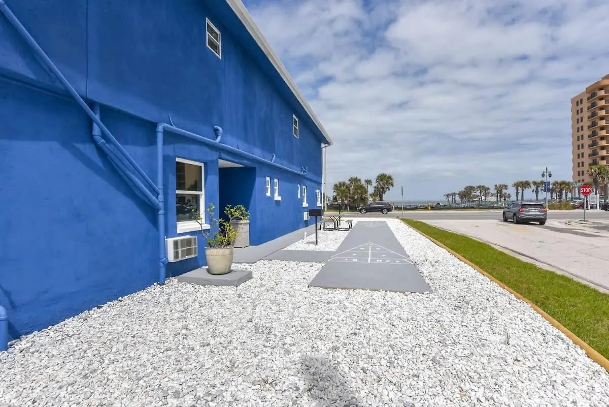 Modern Queen Suite #2 - Steps To Daytona Beach 0*,