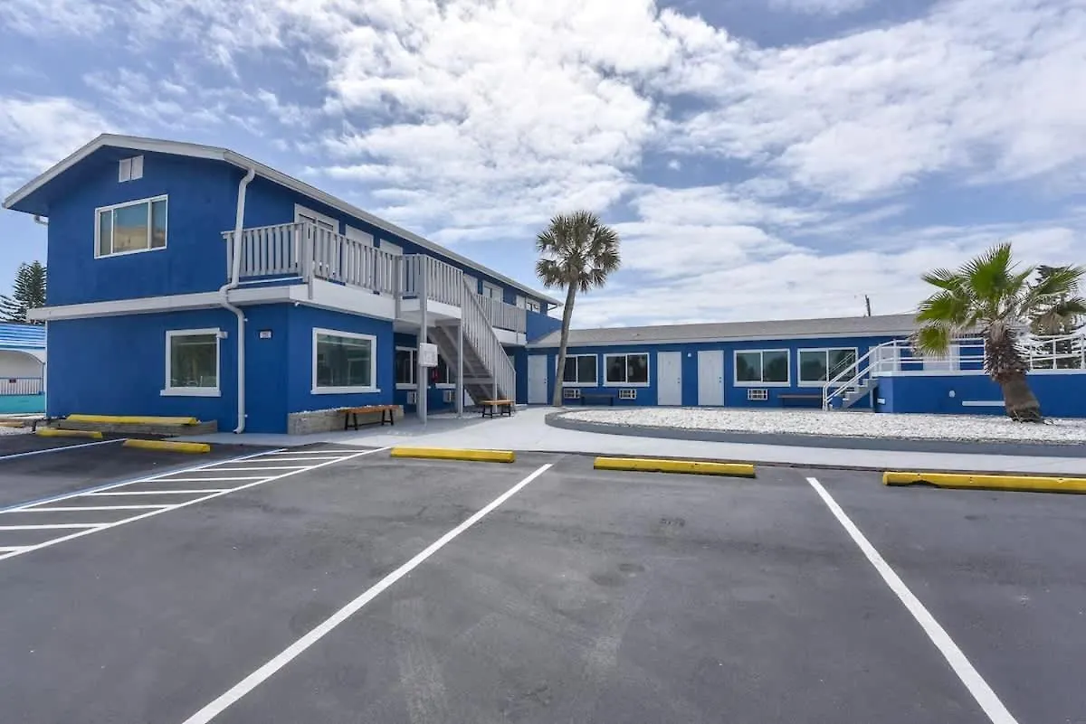 Modern Queen Suite #2 - Steps To Daytona Beach 0*,  United States
