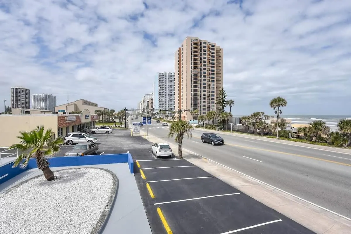 Modern Queen Suite #2 - Steps To Daytona Beach 0*,